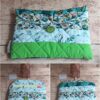 Pochette à livre de poche faite main Modèle 1 à motifs eucalyptus, bande vert pomme et fleurs vert canard.