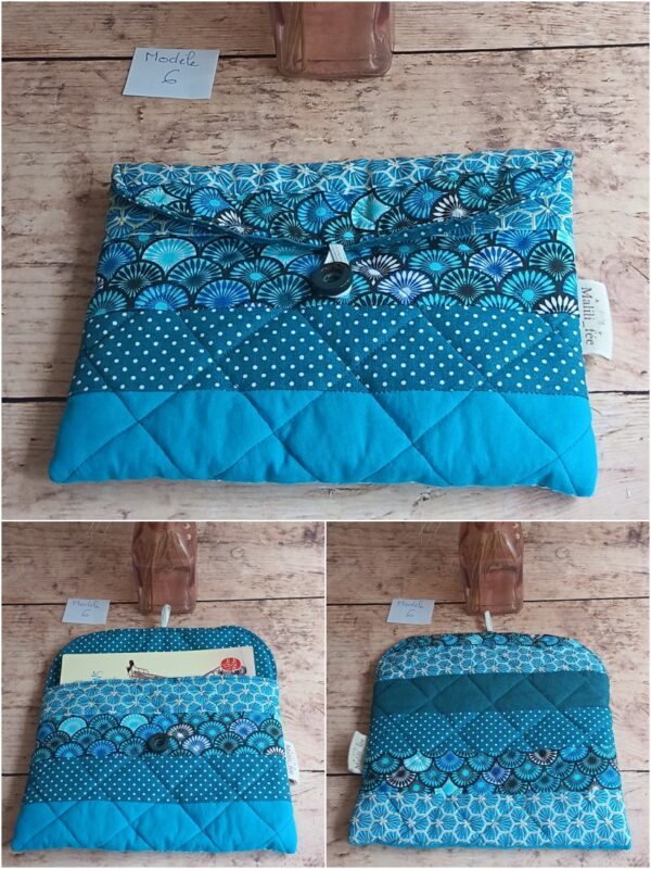 Pochette à livre de poche Modèle 6 au style japonais, avec un motif d'éventails turquoise et bleu matelassé.